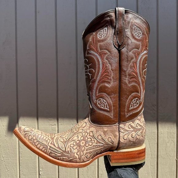 #48 Brown Chiseled Details Crix Style Western Boot